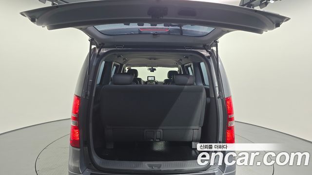 Hyundai Starex 2011 — photo 20