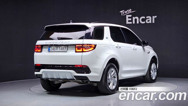 Land Rover Discovery Sport 2025 — photo 2