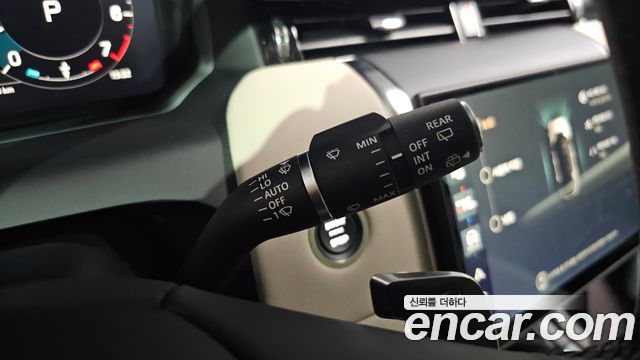 Land Rover Discovery Sport 2025 — photo 24