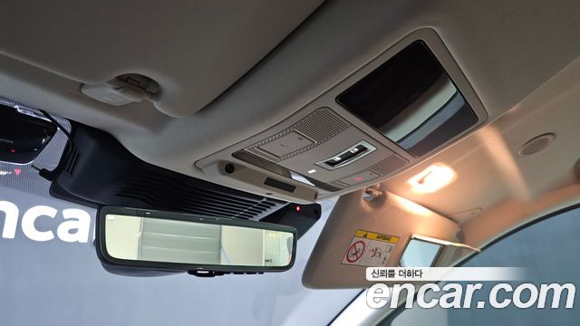 Land Rover Discovery Sport 2025 — photo 32