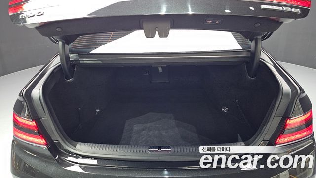 Genesis G90 2019 — photo 26