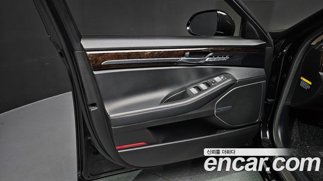 Genesis G90 2019 — photo 14