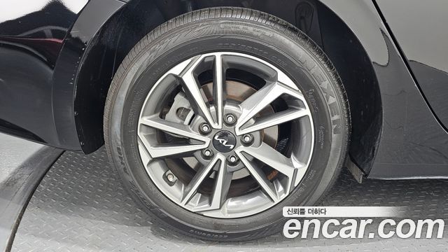 Kia K3 2023 — photo 5