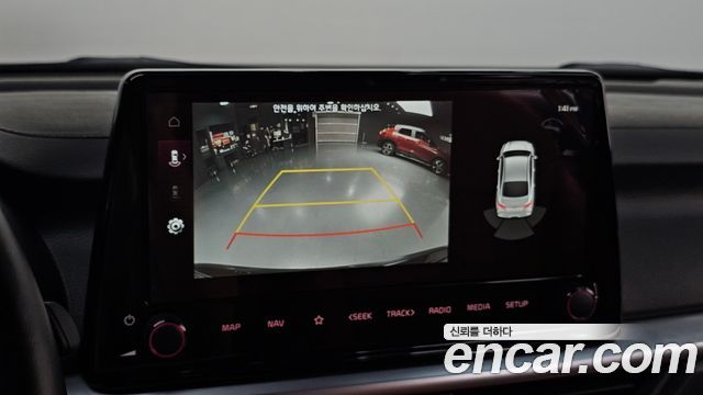 Kia K3 2023 — photo 24