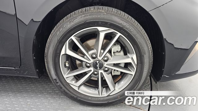 Kia K3 2023 — photo 7