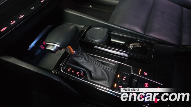 Kia K7 2017 — photo 9
