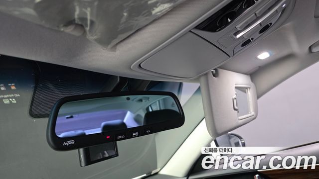 Kia K7 2017 — photo 16