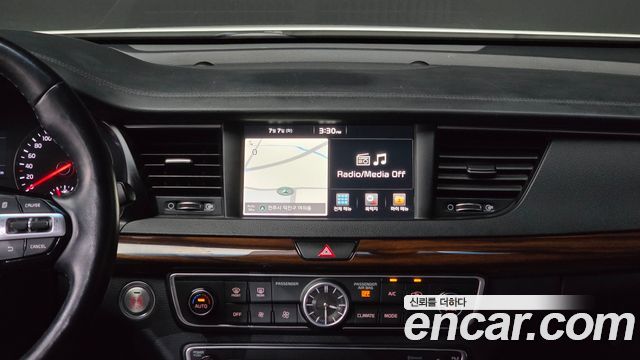 Kia K7 2017 — photo 17