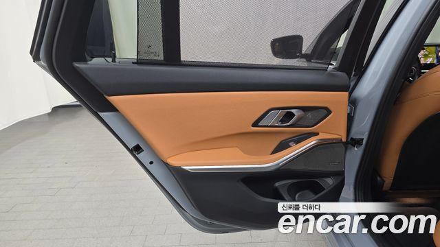 BMW 3-Series 2024 — photo 15