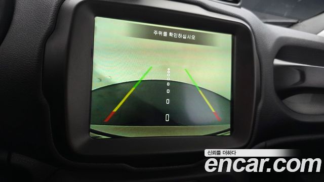 Jeep Renegade 2022 — photo 25