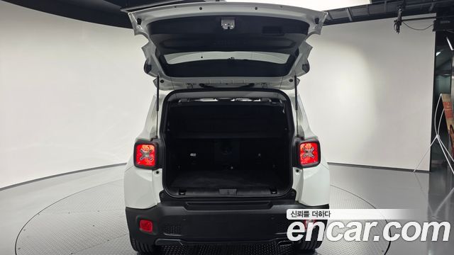 Jeep Renegade 2022 — photo 34