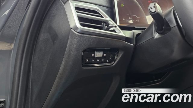 BMW 3-Series 2025 — photo 20