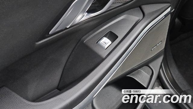 BMW 3-Series 2025 — photo 29