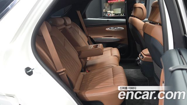 Genesis GV70 2024 — photo 18