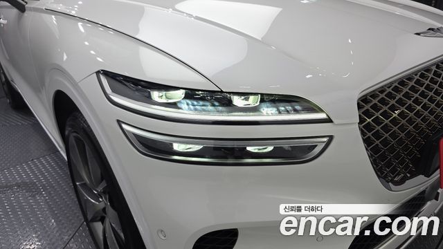 Genesis GV70 2024 — photo 8