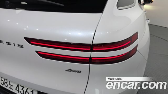 Genesis GV70 2024 — photo 9