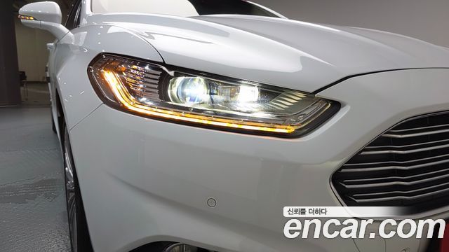 Ford Mondeo 2016 — photo 8