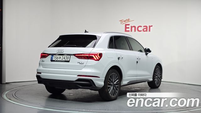 Audi Q3 2023 — photo 2
