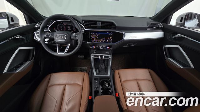 Audi Q3 2023 — photo 10