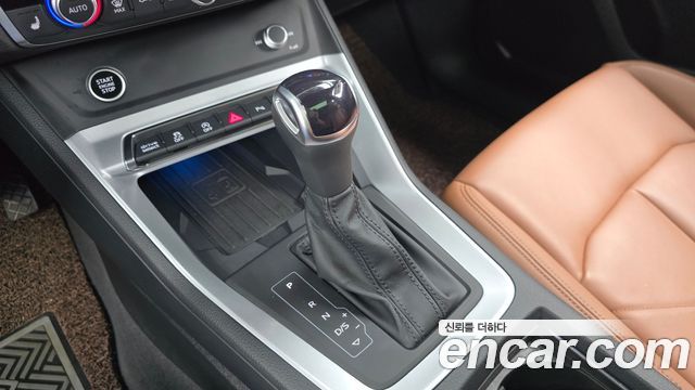 Audi Q3 2023 — photo 12