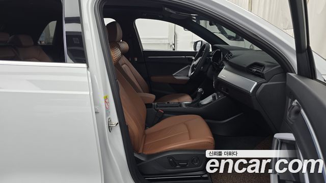 Audi Q3 2023 — photo 16