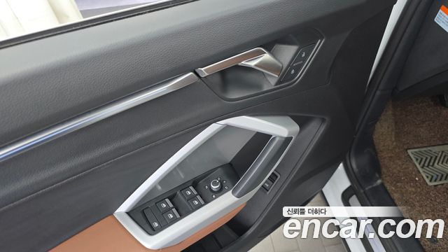 Audi Q3 2023 — photo 29