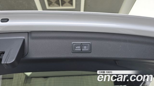 Audi Q3 2023 — photo 30