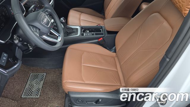Audi Q3 2023 — photo 31