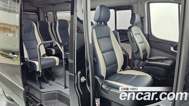 Hyundai Solati 2023 — photo 10