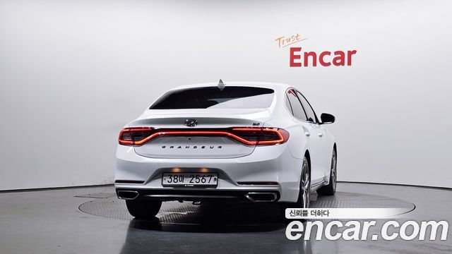 Hyundai Grandeur 2018 — photo 4