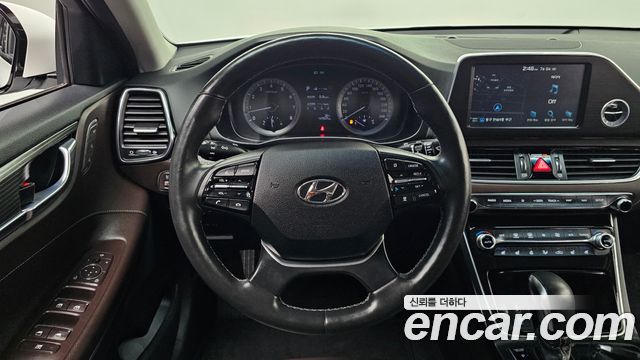 Hyundai Grandeur 2018 — photo 19