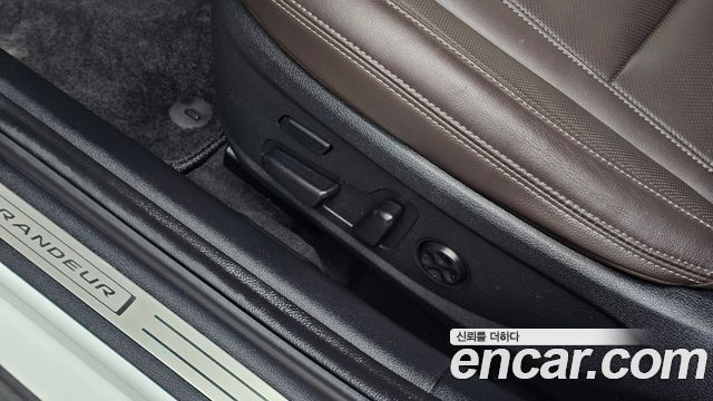 Hyundai Grandeur 2018 — photo 28