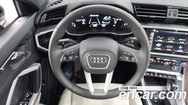 Audi Q3 2025 — photo 19