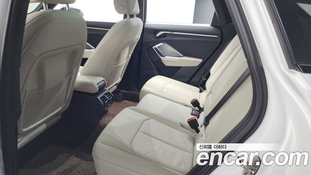 Audi Q3 2025 — photo 24