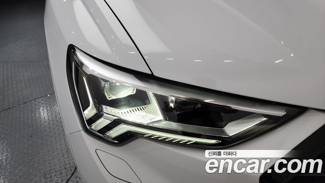 Audi Q3 2025 — photo 8