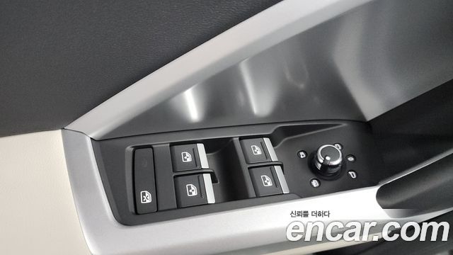 Audi Q3 2025 — photo 33