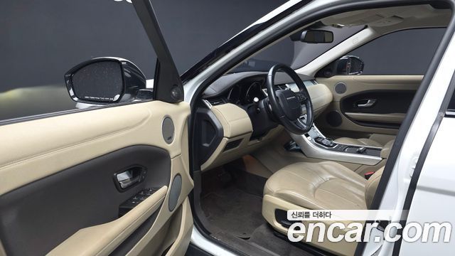 Land Rover Range Rover Evoque 2016 — photo 10