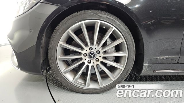 Mercedes-Benz S-Class 2020 — photo 5