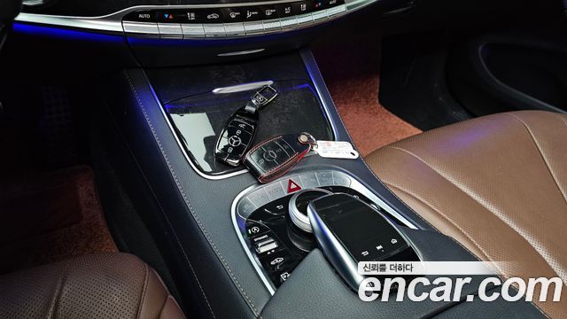 Mercedes-Benz S-Class 2020 — photo 17