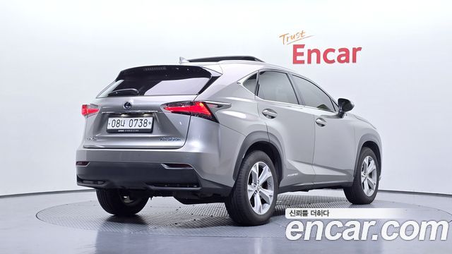Lexus NX 2015 — photo 2