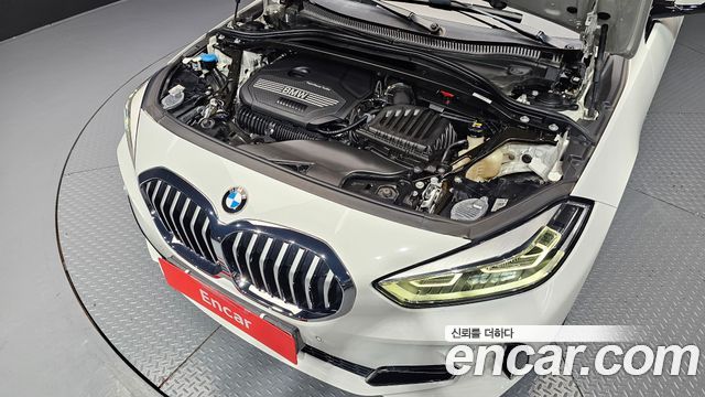 BMW 1-Series 2021 — photo 6
