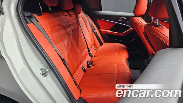 BMW 1-Series 2021 — photo 17