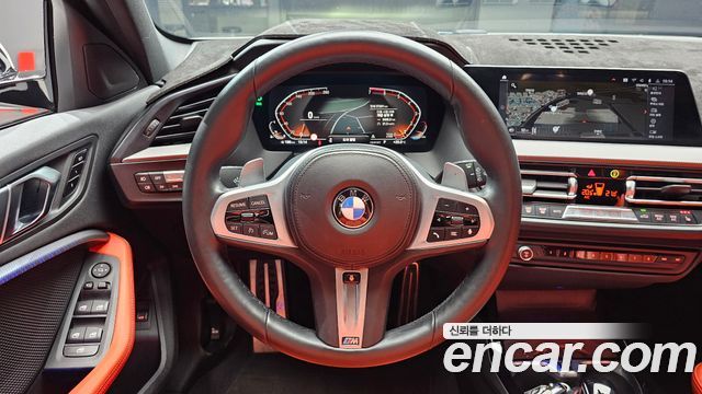 BMW 1-Series 2021 — photo 19