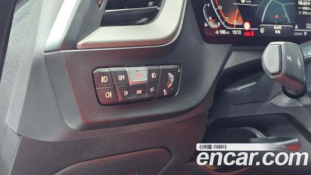 BMW 1-Series 2021 — photo 22