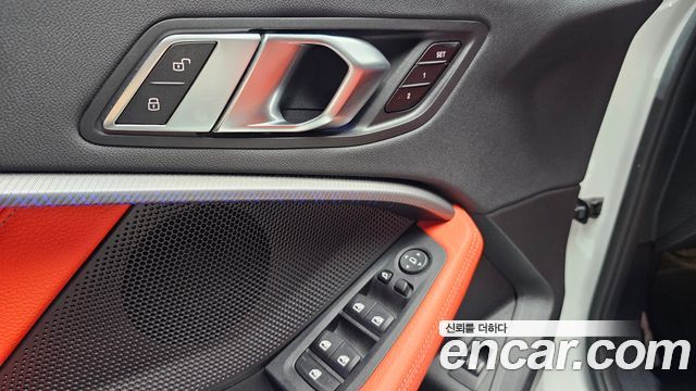 BMW 1-Series 2021 — photo 23