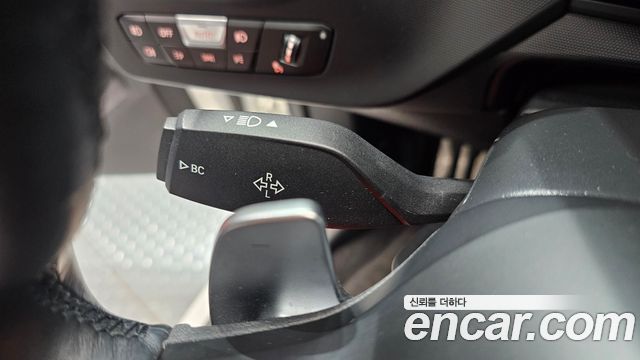 BMW 1-Series 2021 — photo 24