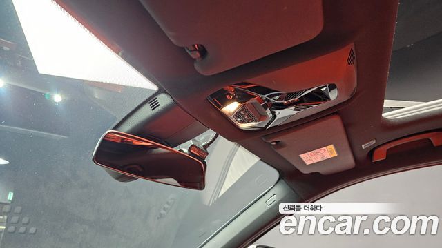 BMW 1-Series 2021 — photo 26
