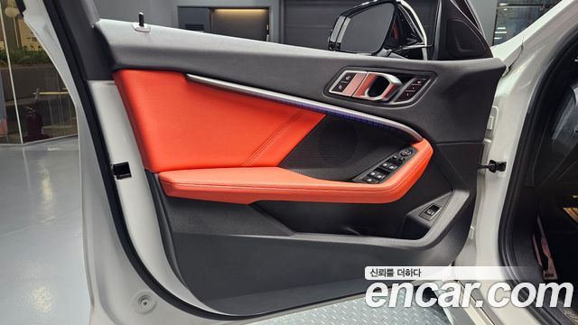 BMW 1-Series 2021 — photo 14