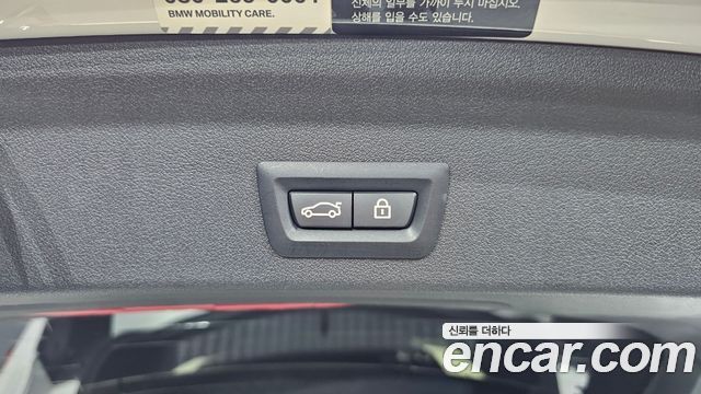BMW 1-Series 2021 — photo 30