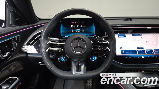 Mercedes-Benz E-Class 2025 — photo 18